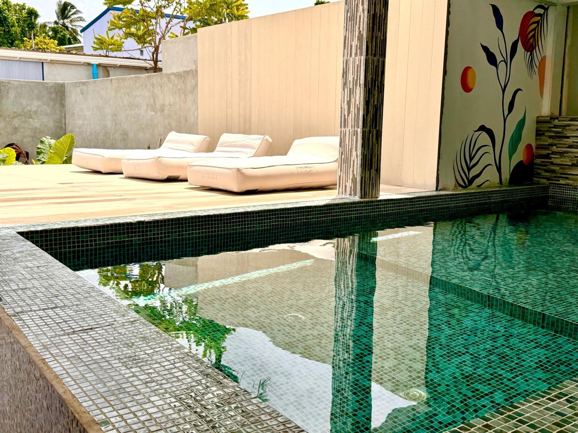 Sands Garden Hotel 图杜 外观 照片