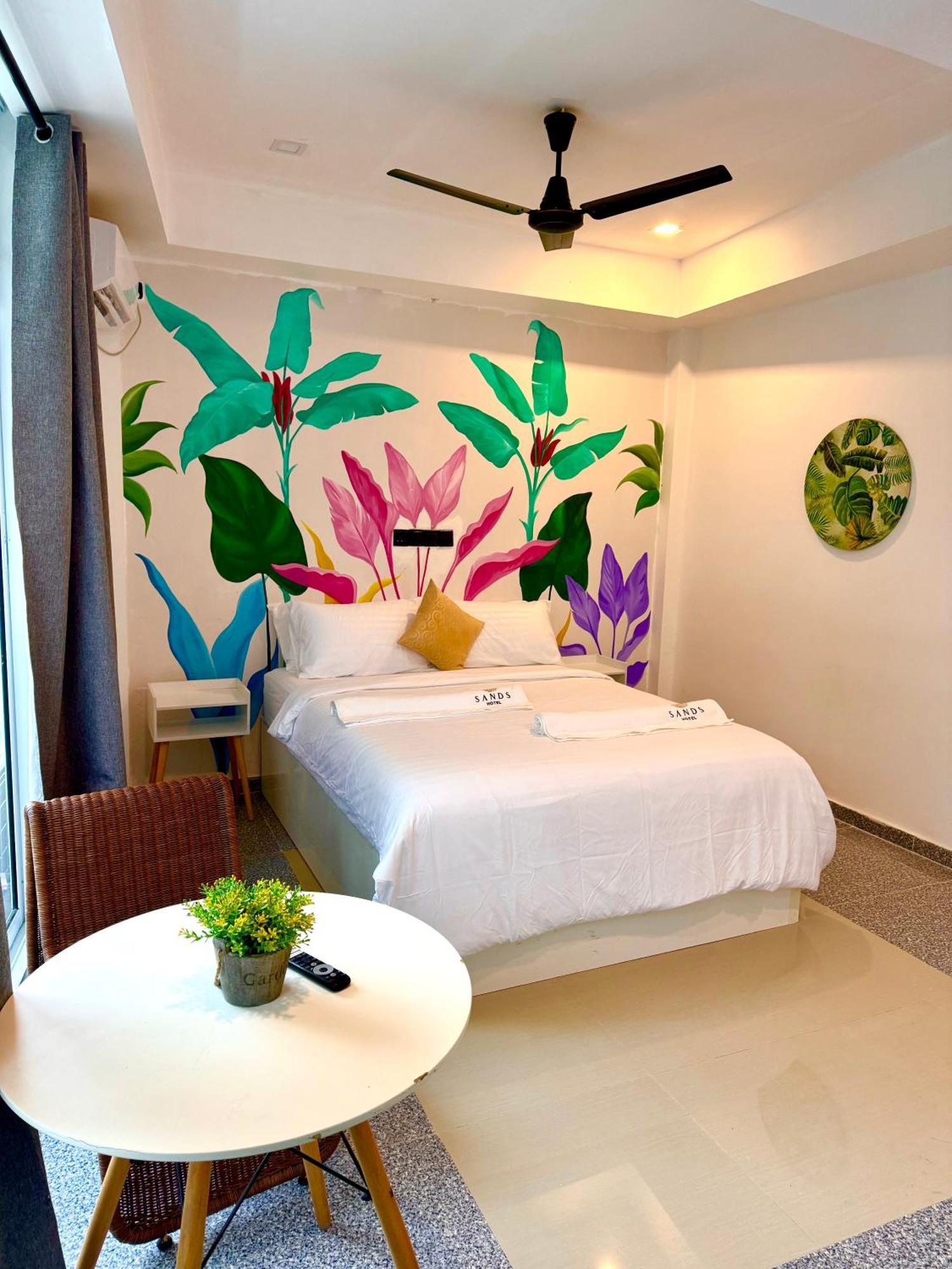 Sands Garden Hotel 图杜 外观 照片