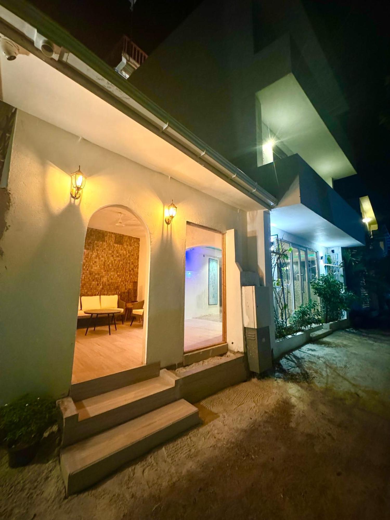Sands Garden Hotel 图杜 外观 照片