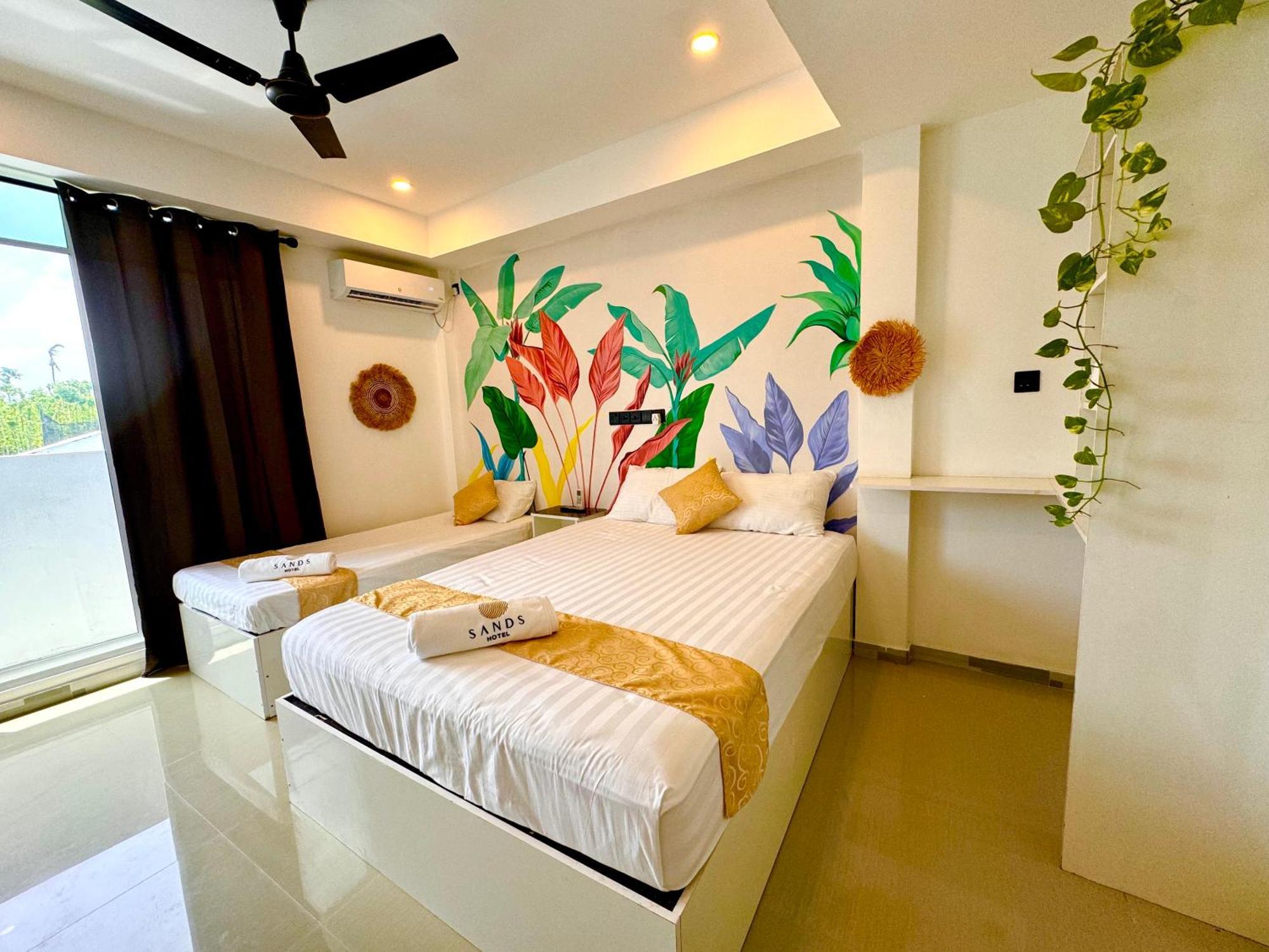 Sands Garden Hotel 图杜 外观 照片