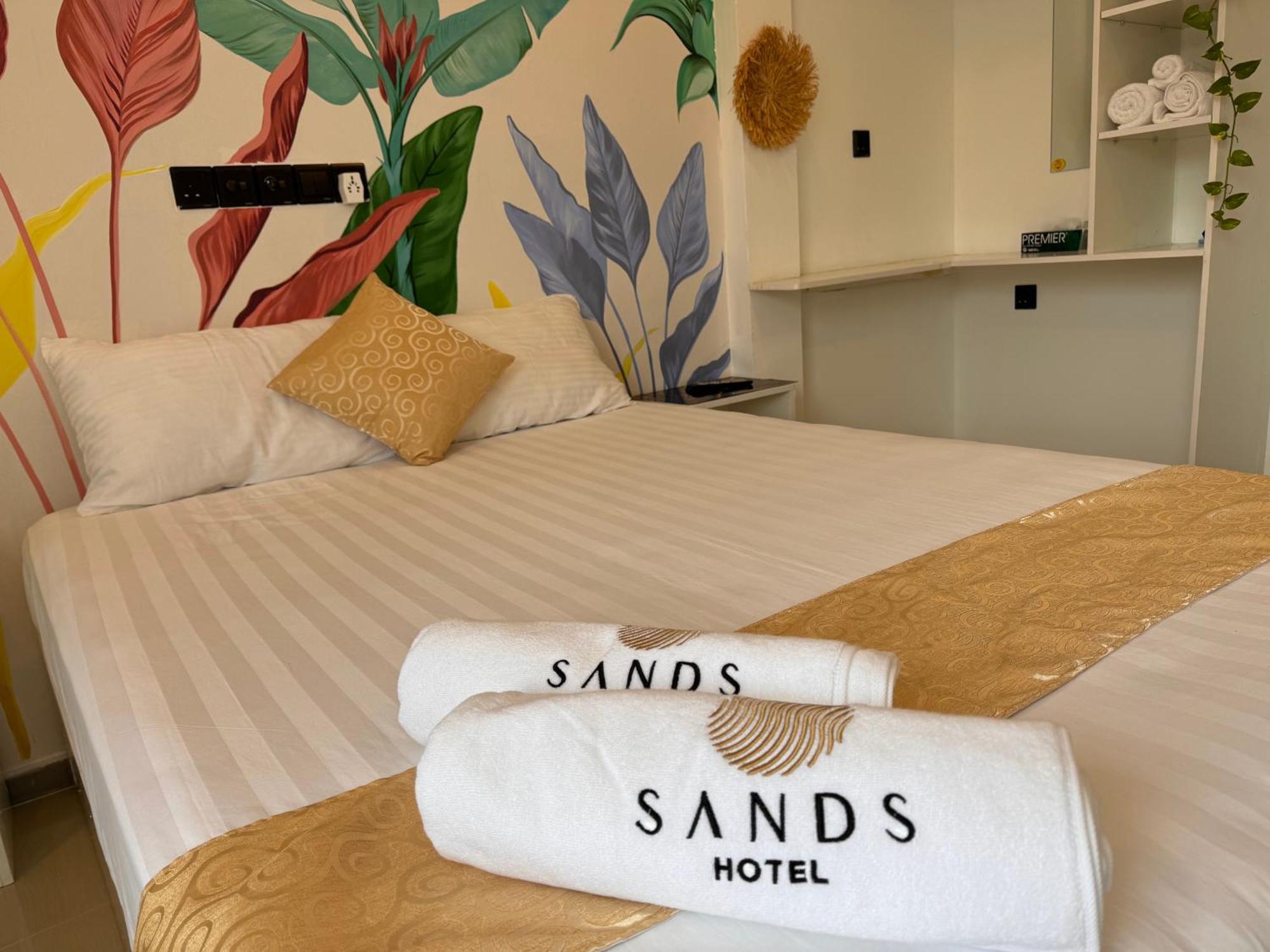 Sands Garden Hotel 图杜 外观 照片